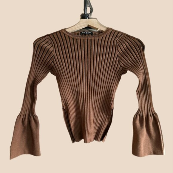 Few Moda Ribbed Bell Sleeve Brown Sweater Blouse - Picture 4 of 10